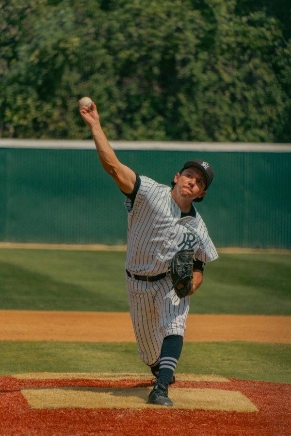 Ryan Perez Pitching against Compton for the RoadRunners at home in the Jungle.