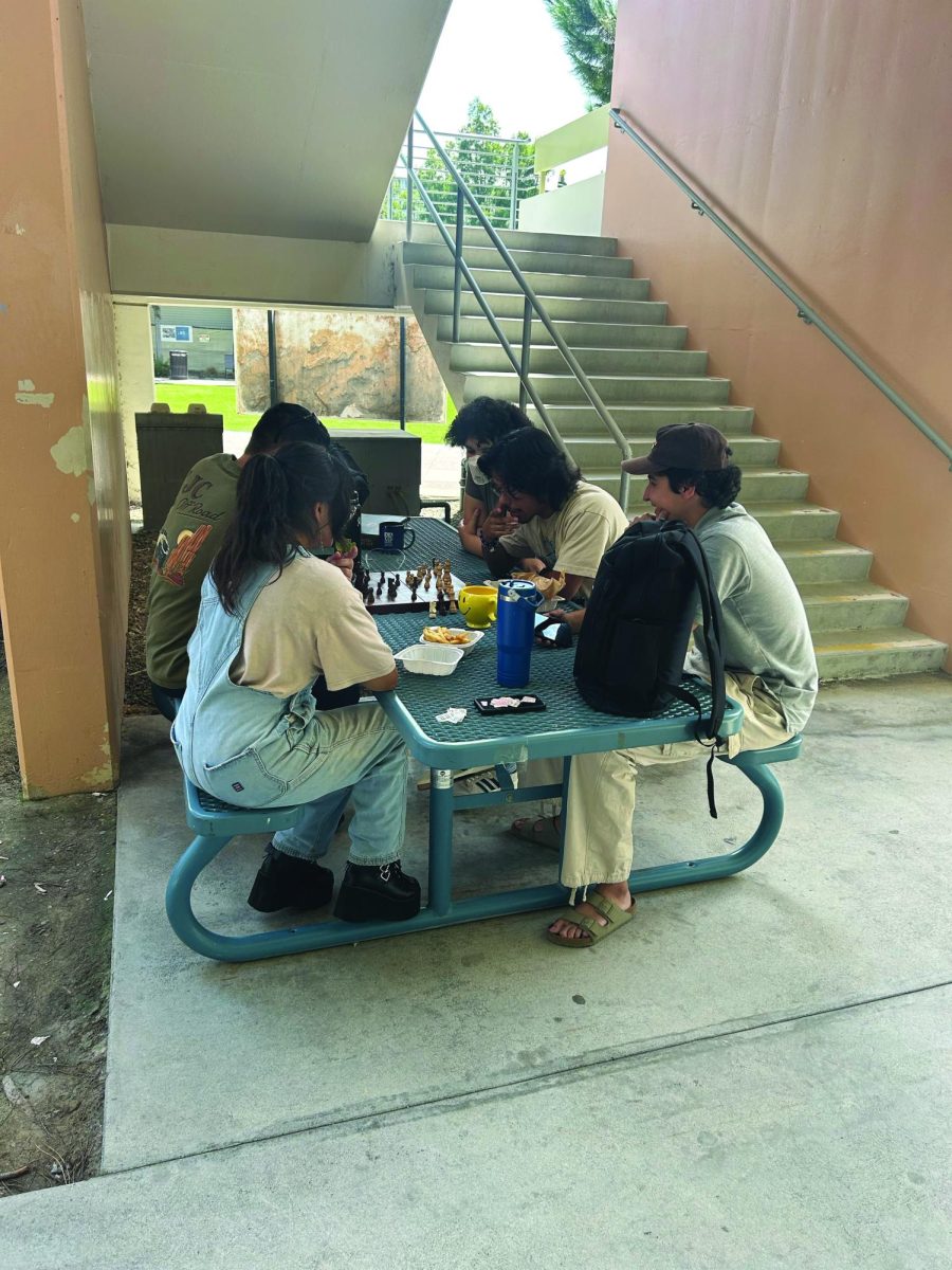 Students at the lower quad at Rio Hondo enjoying their time while waiting for class to begin.